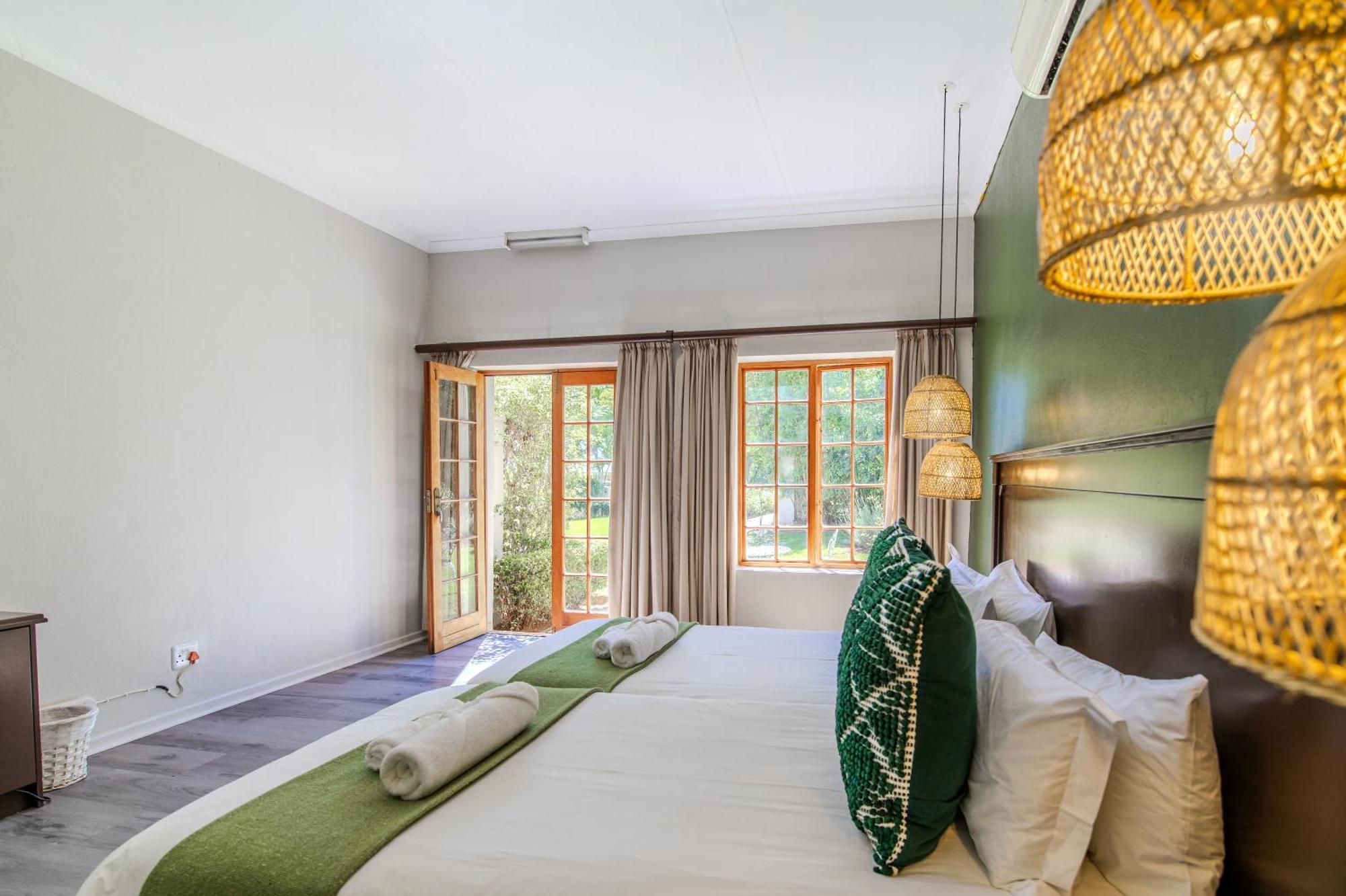 Thorntree Country Lodge Оудсхорн Екстериор снимка